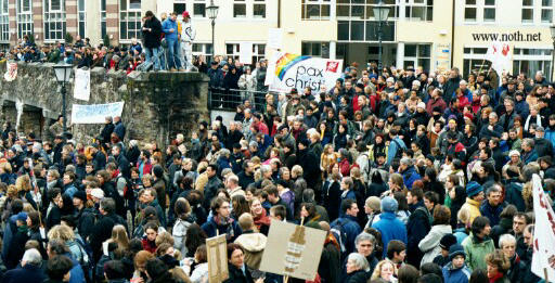 No war on Iraq - Ke Krig gege dr Irak - Pas de guerre contre l'Iraq 