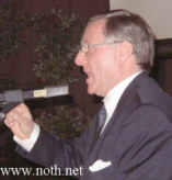 Dr Hans von Sponeck z Mille im Birgersaal 